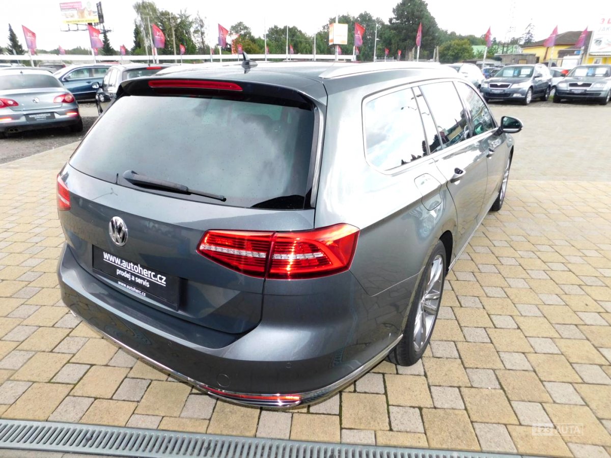 Volkswagen Passat, 2015 - pohled č. 4