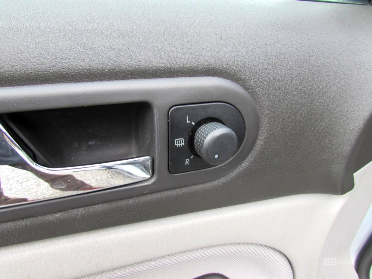 Volkswagen Passat, 2000 - pohled č. 21