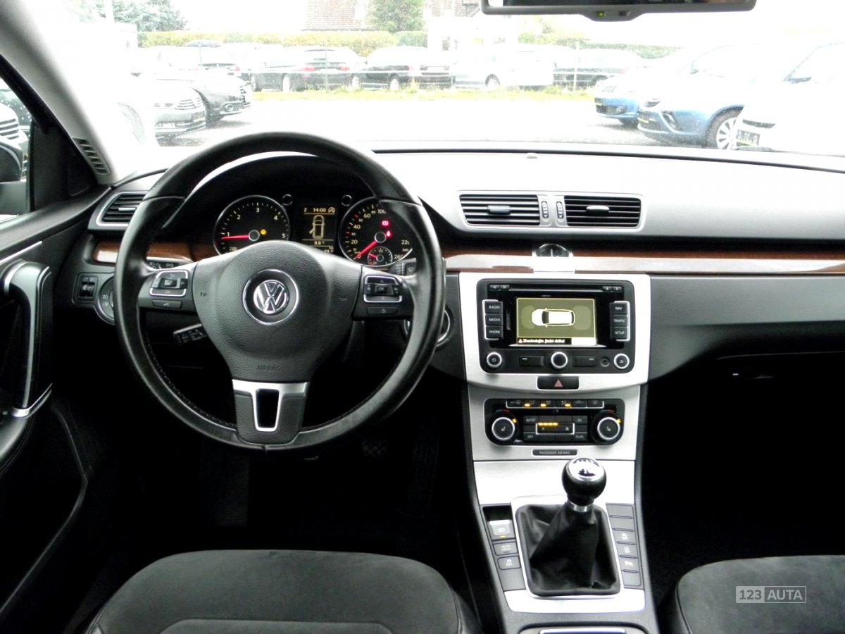 Volkswagen Passat, 2011 - pohled č. 6