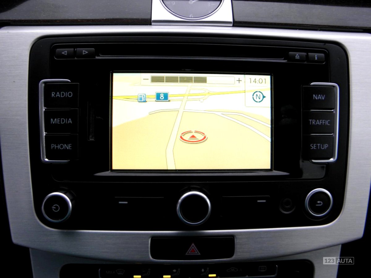 Volkswagen Passat, 2011 - pohled č. 9