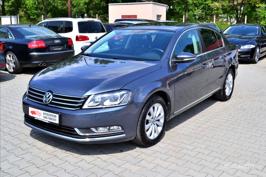 Volkswagen Passat, 2011 - celkový pohled