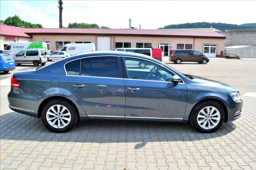 Volkswagen Passat, 2011 - pohled č. 6