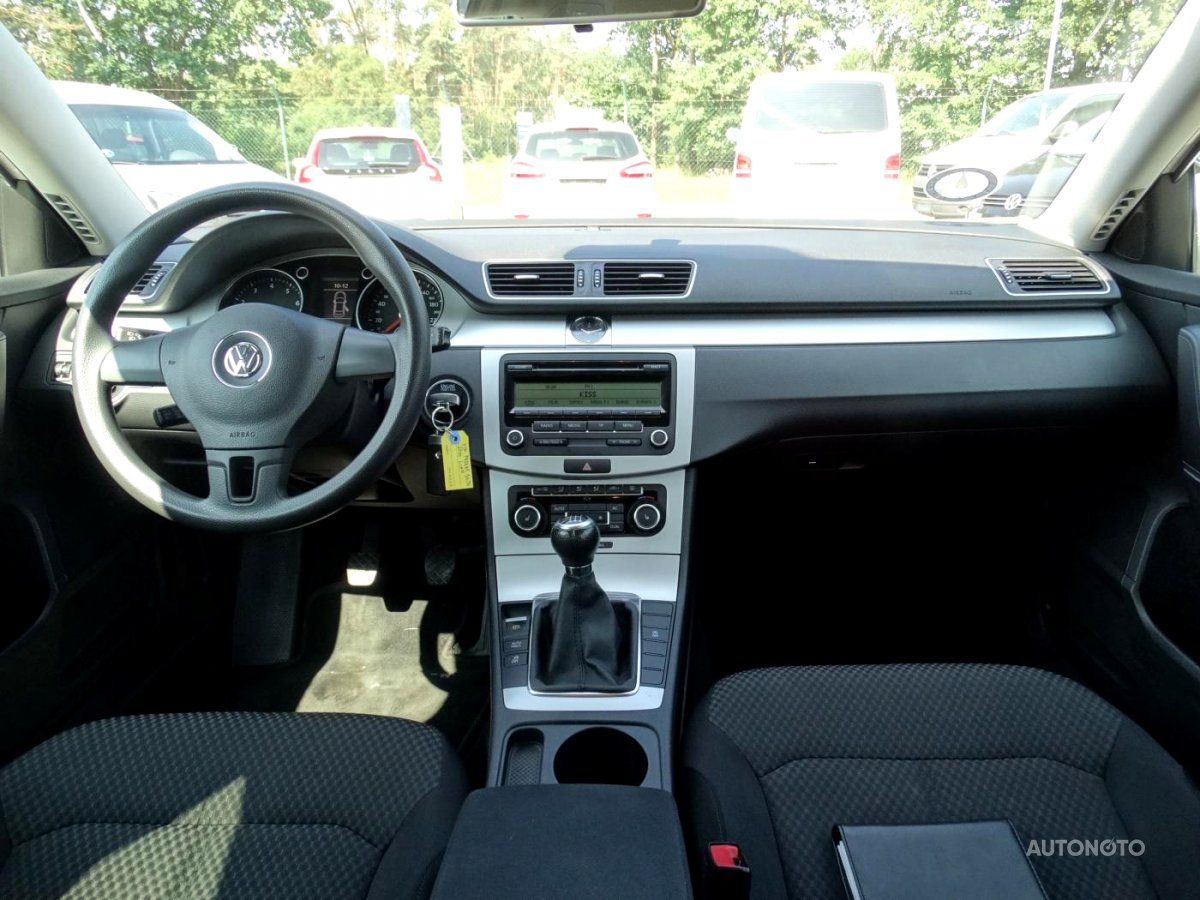 Volkswagen Passat, 2011 - pohled č. 3