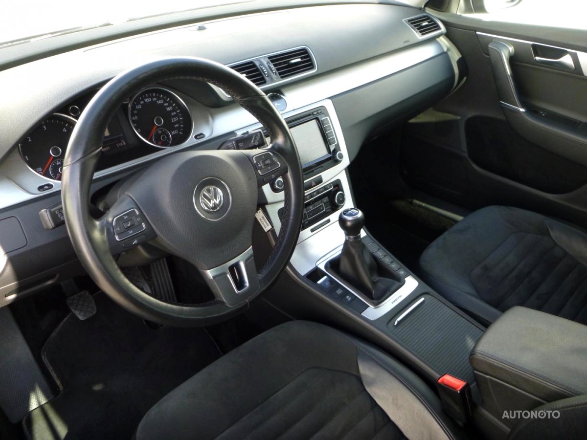 Volkswagen Passat, 2011 - pohled č. 10