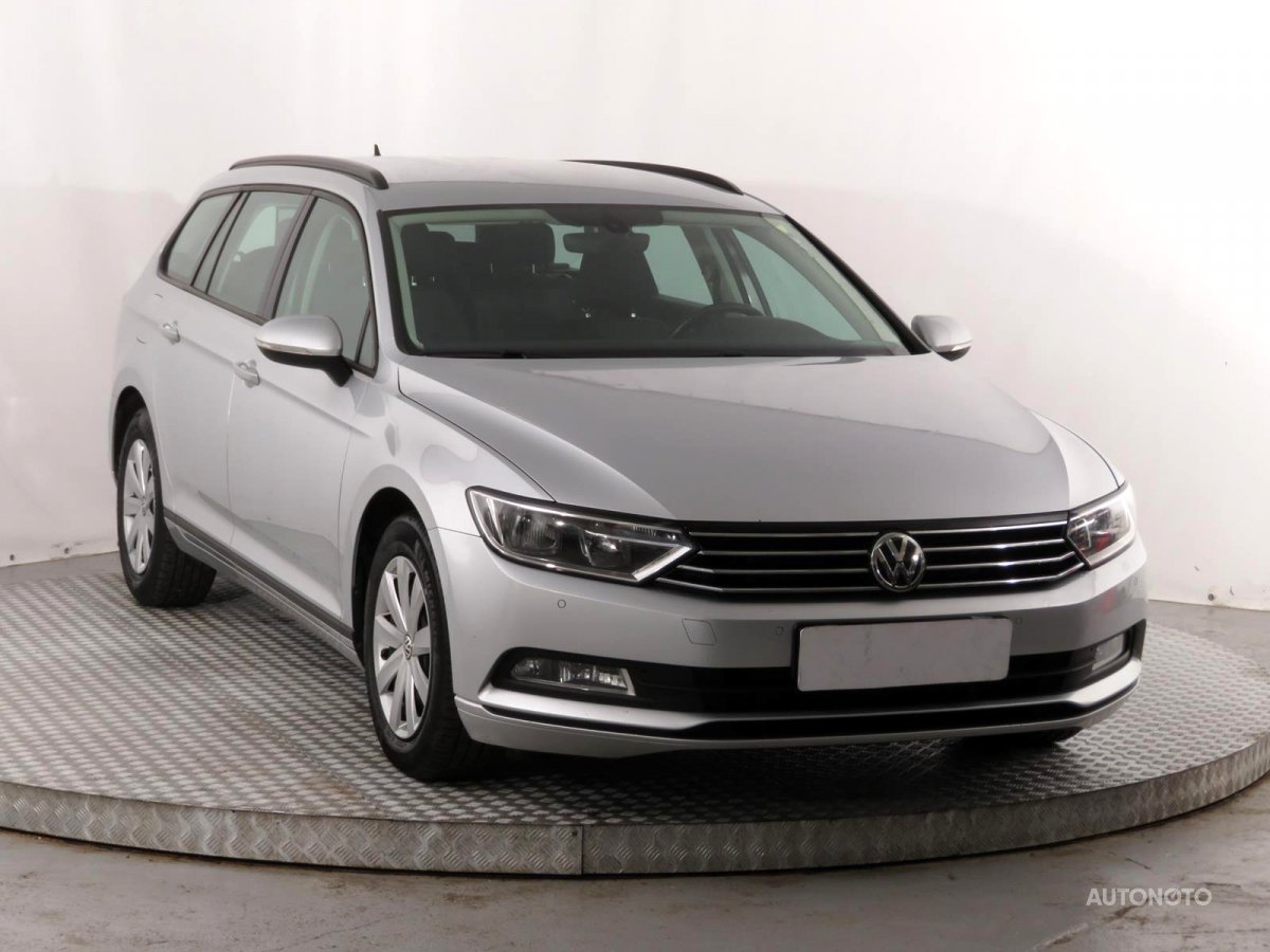 Volkswagen Passat, 2015 - celkový pohled