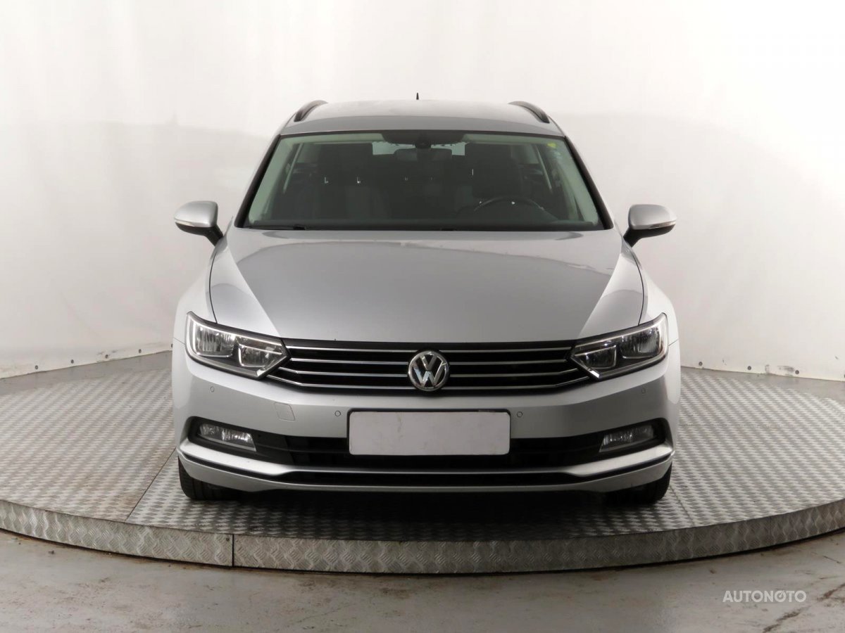 Volkswagen Passat, 2015 - pohled č. 2