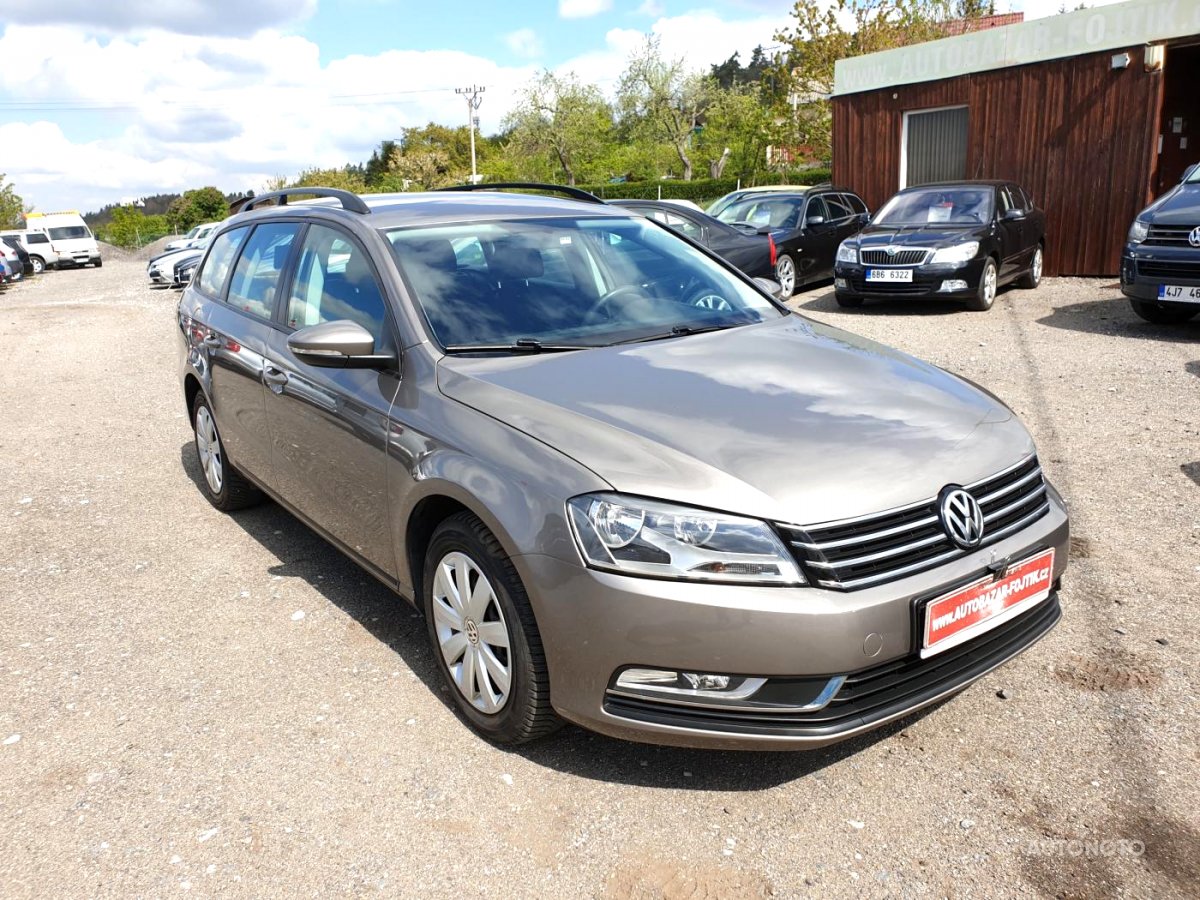 Volkswagen Passat, 2011 - celkový pohled