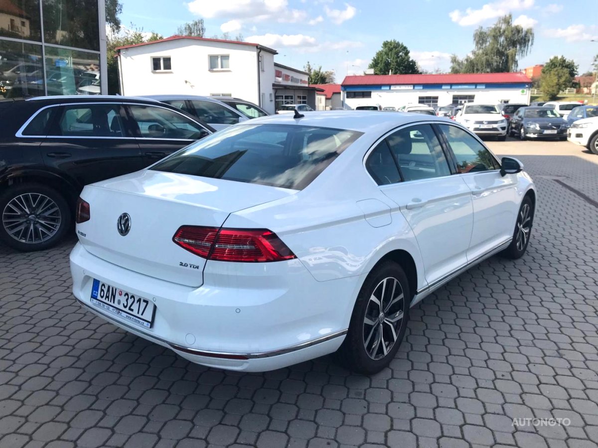 Volkswagen Passat, 2017 - pohled č. 2