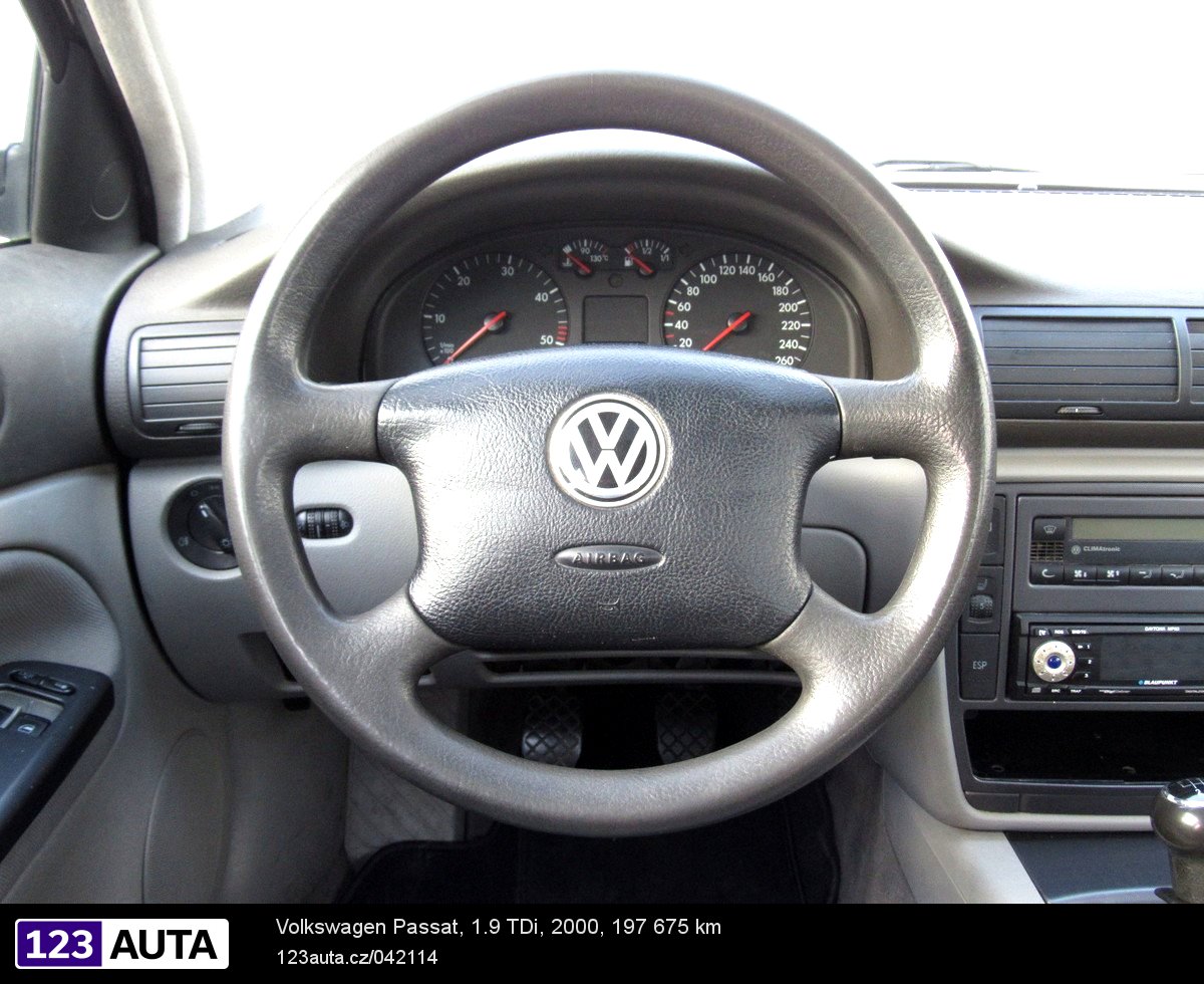 Volkswagen Passat, 2000 - pohled č. 12