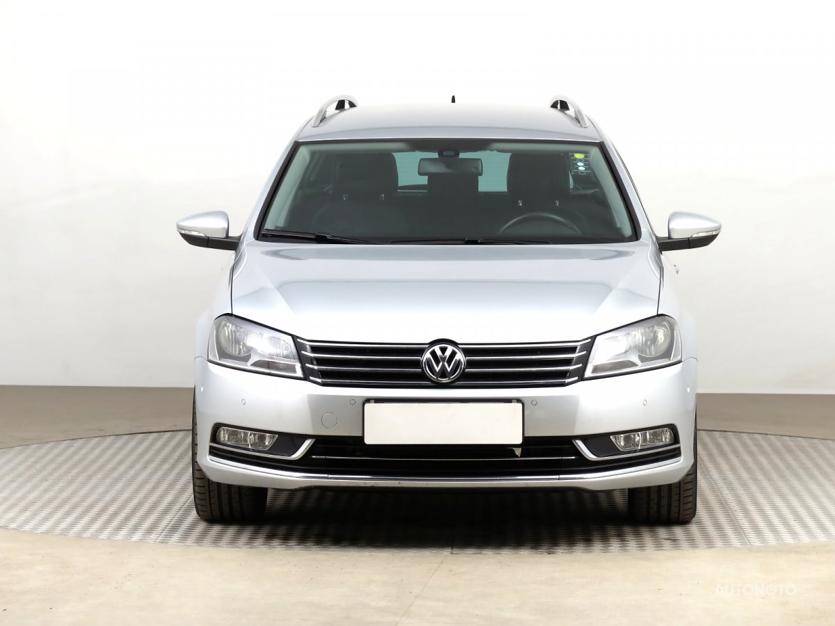 Volkswagen Passat, 2010 - pohled č. 2