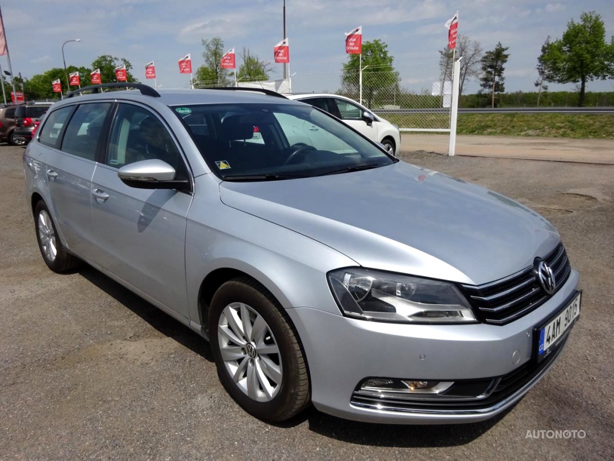 Volkswagen Passat, 2012 - celkový pohled