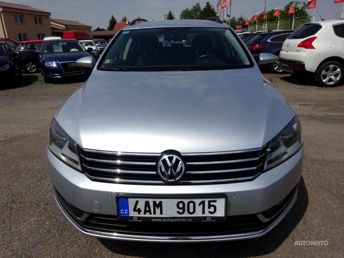 Volkswagen Passat, 2012 - pohled č. 2