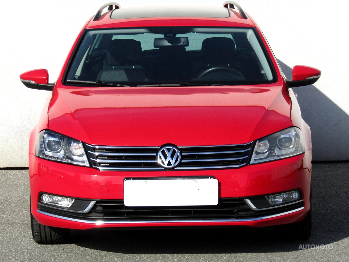 Volkswagen Passat, 2011 - pohled č. 2