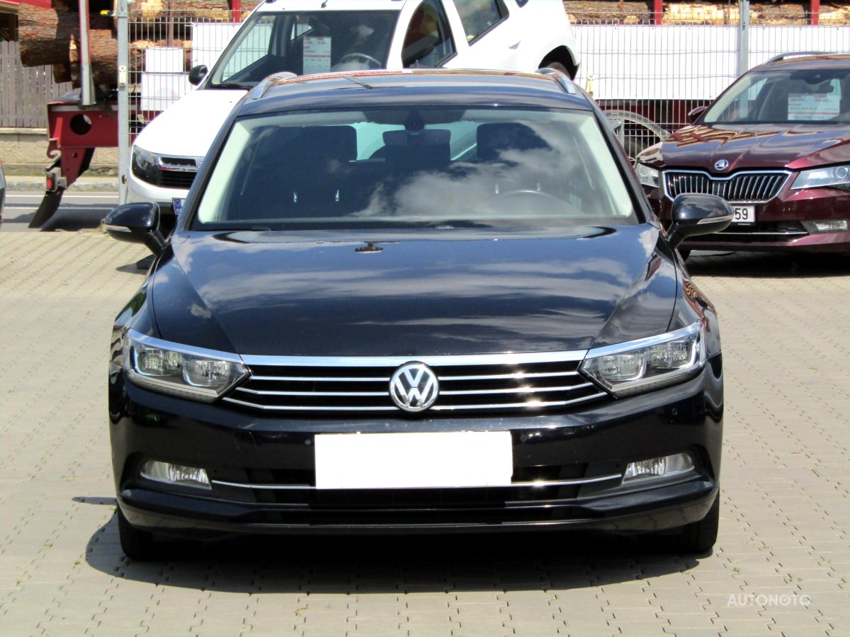 Volkswagen Passat, 2015 - pohled č. 2