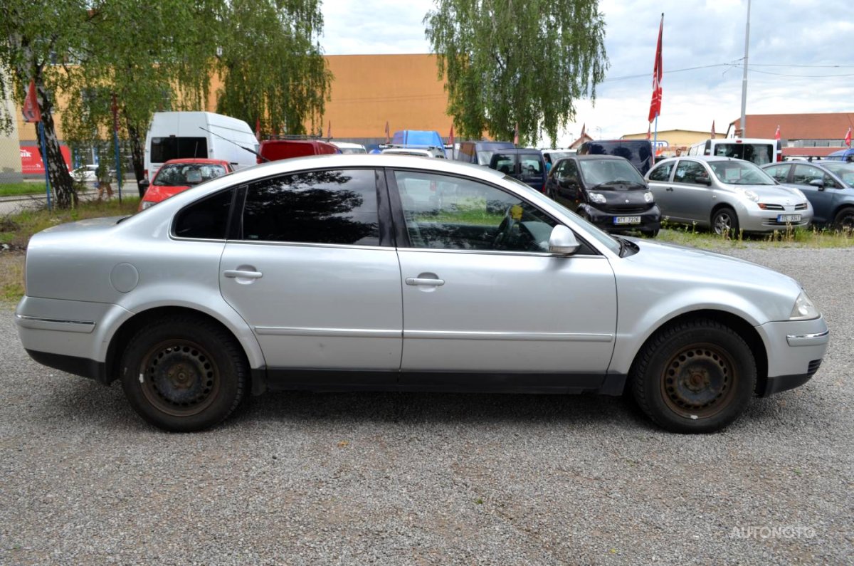 Volkswagen Passat, 2004 - pohled č. 2