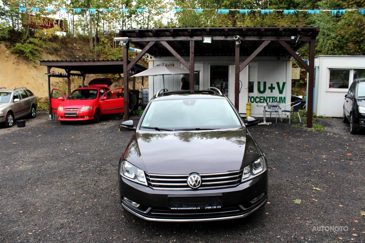 Volkswagen Passat, 2012 - pohled č. 2