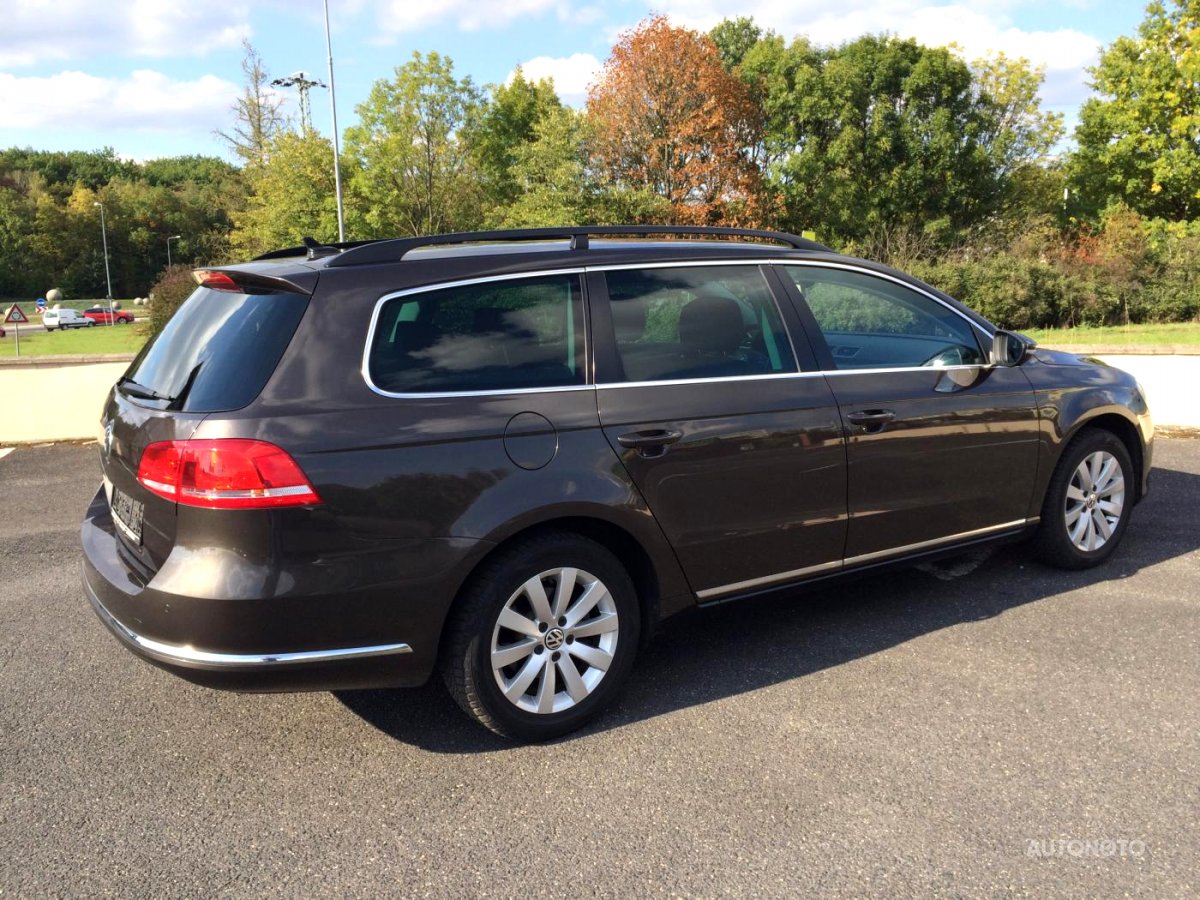 Volkswagen Passat, 2012 - pohled č. 2