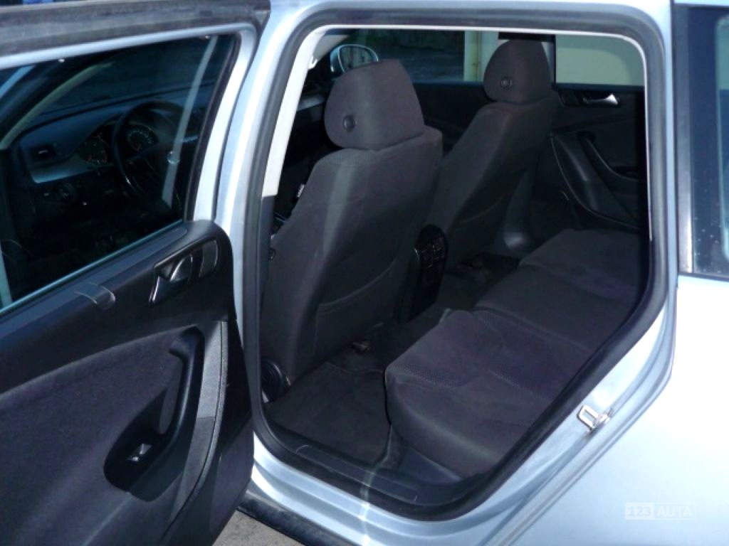 Volkswagen Passat, 2009 - pohled č. 13