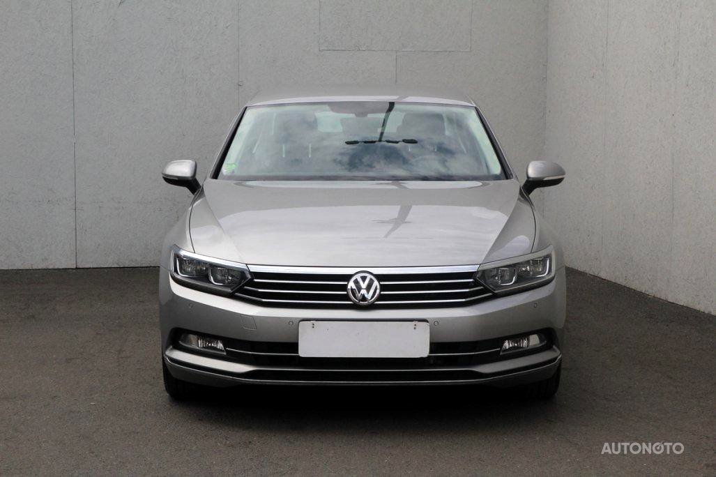 Volkswagen Passat, 2018 - pohled č. 2