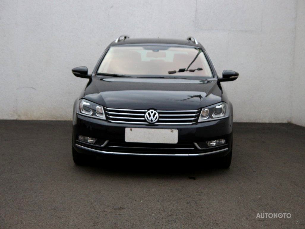 Volkswagen Passat, 2012 - pohled č. 2