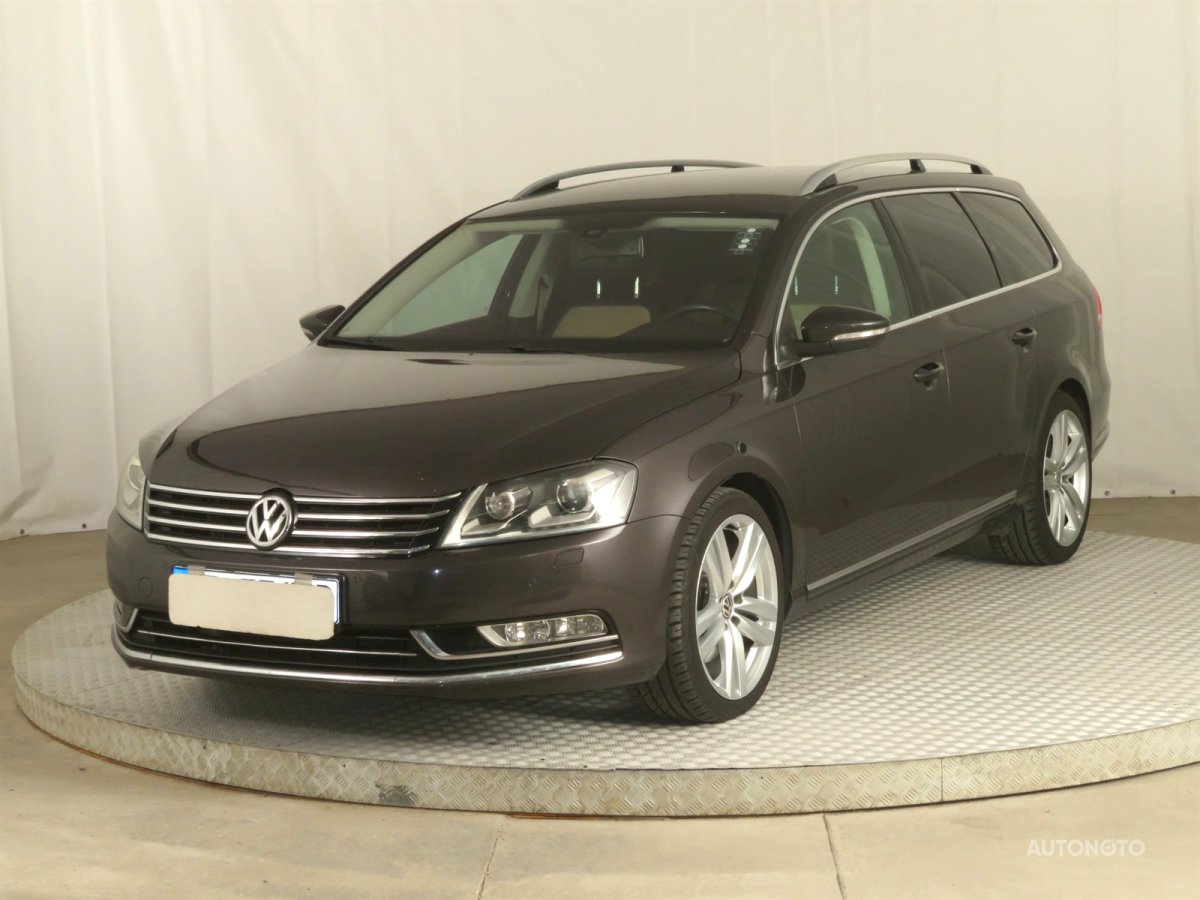 Volkswagen Passat, 2011 - pohled č. 3