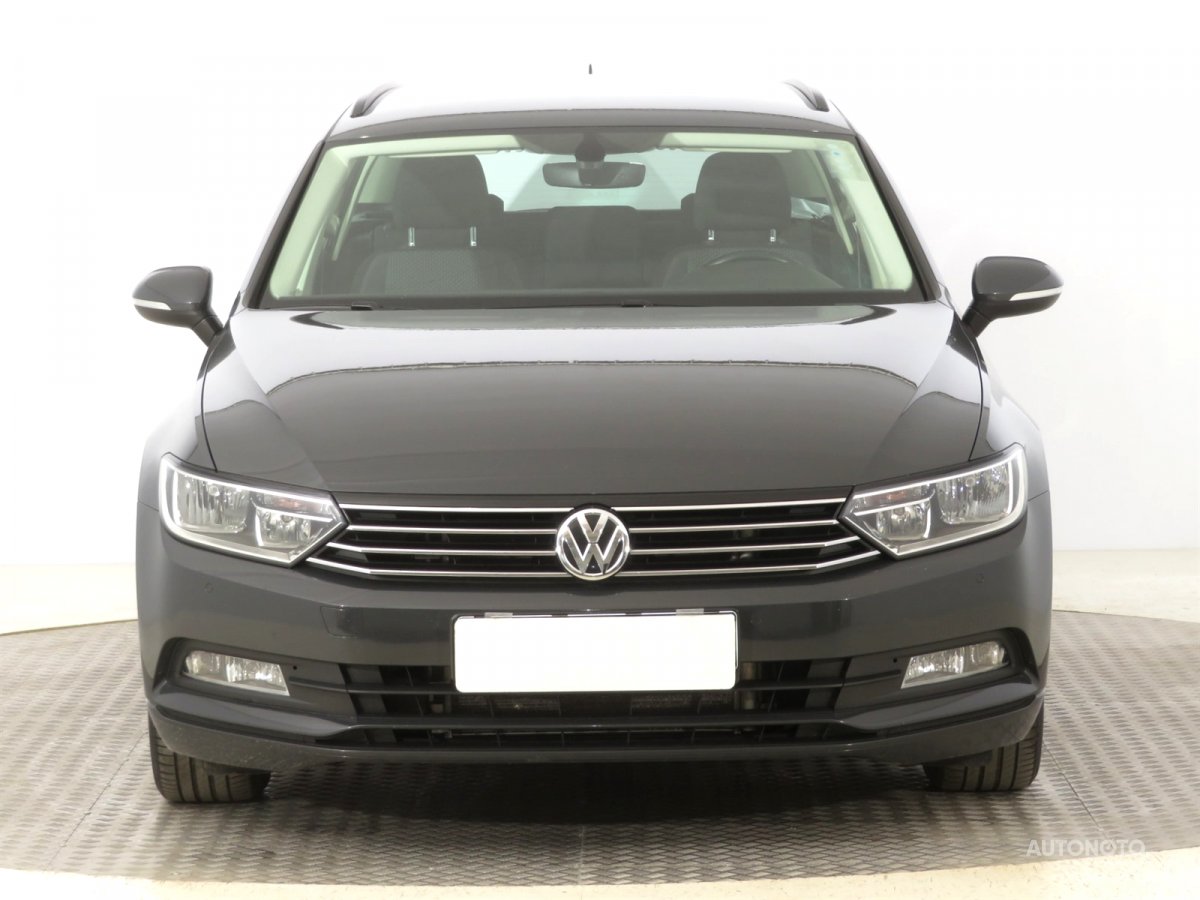 Volkswagen Passat, 2018 - pohled č. 2