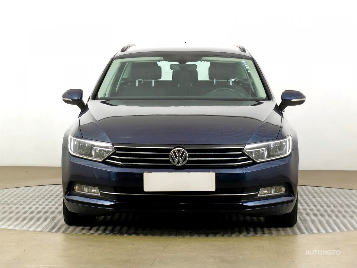 Volkswagen Passat, 2016 - pohled č. 2