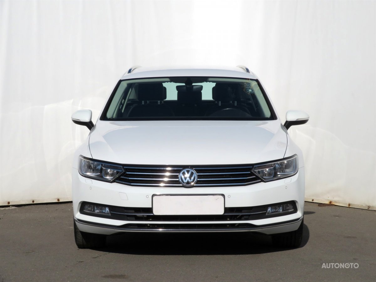 Volkswagen Passat, 2016 - pohled č. 2