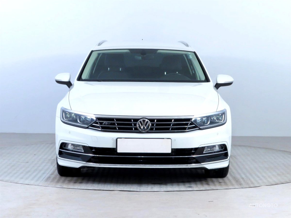 Volkswagen Passat, 2019 - pohled č. 2