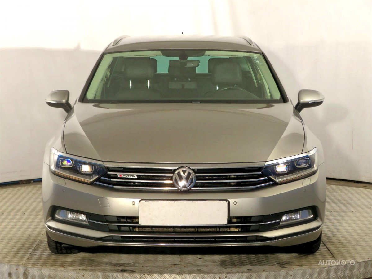 Volkswagen Passat, 2016 - pohled č. 2