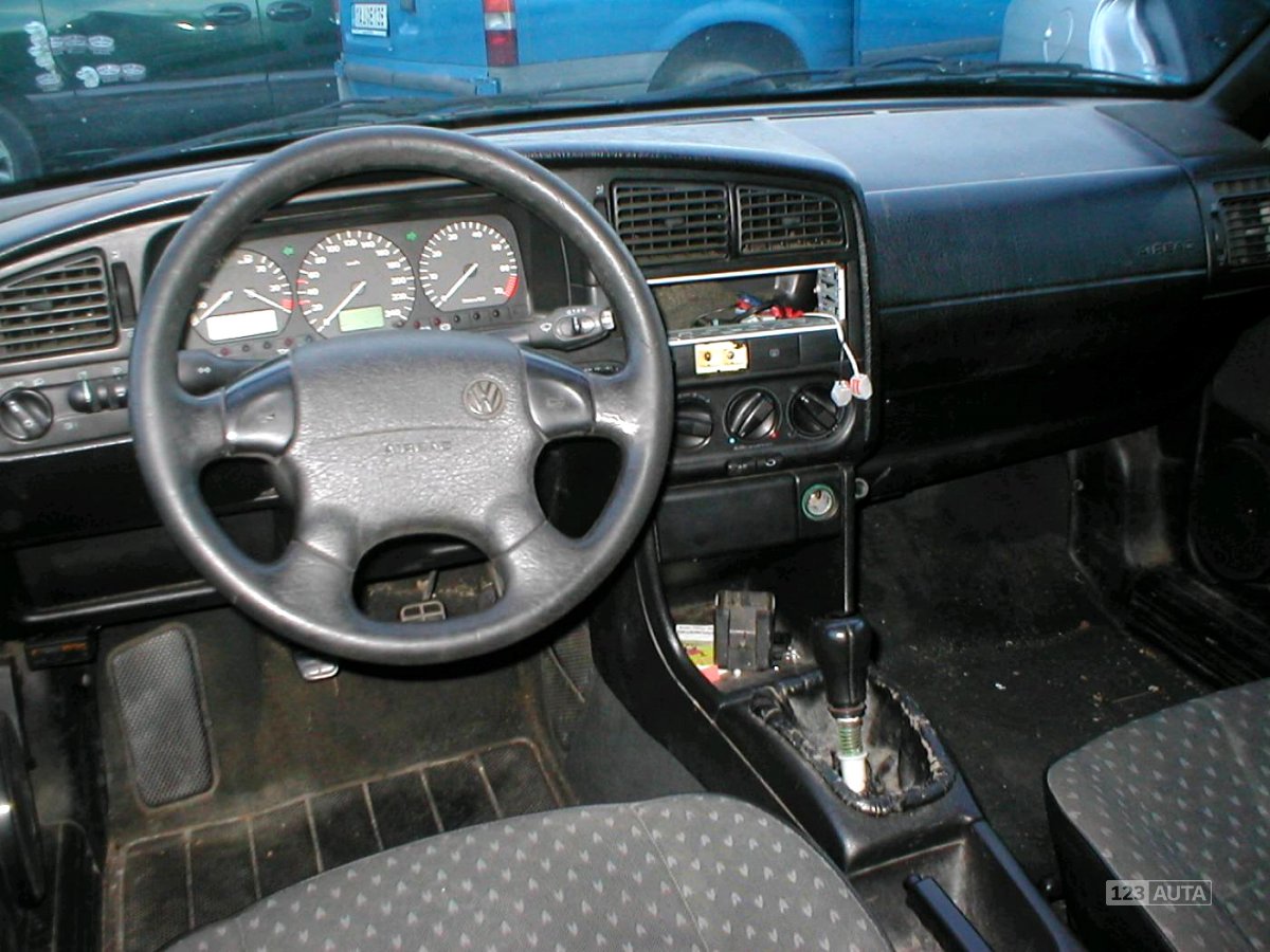 Volkswagen Passat, 1996 - pohled č. 5