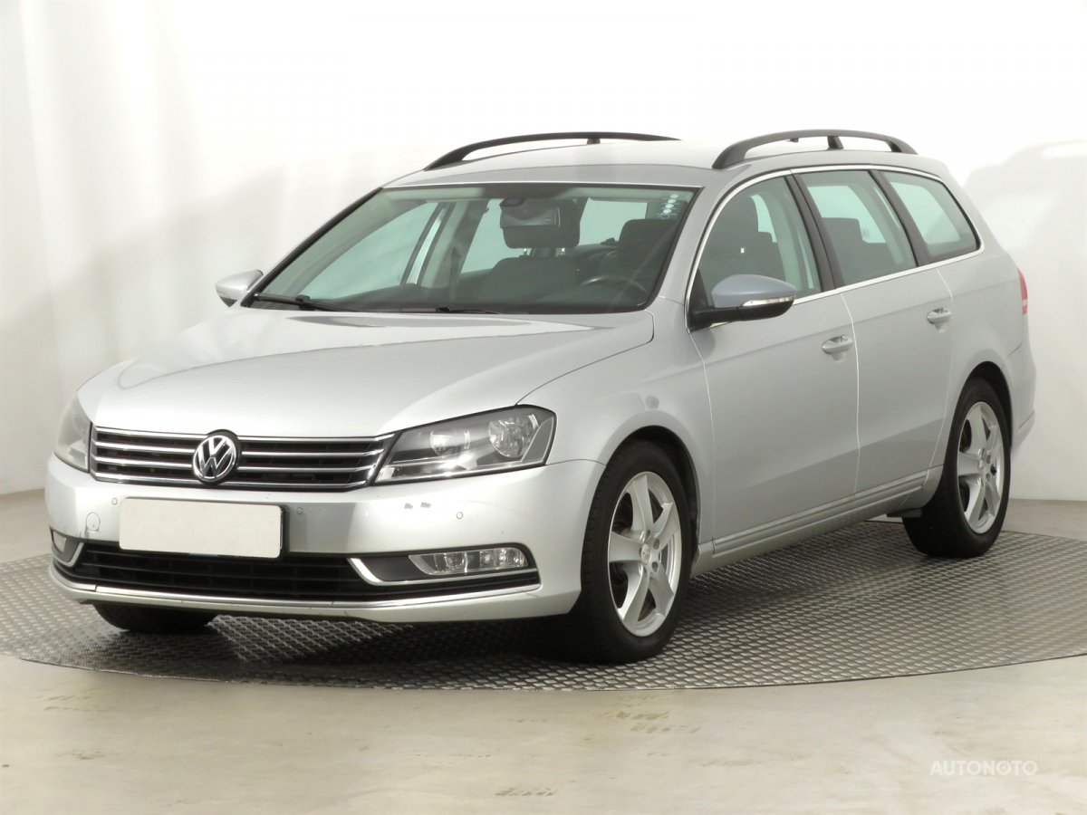 Volkswagen Passat, 2011 - pohled č. 3