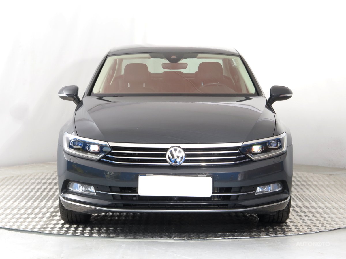 Volkswagen Passat, 2018 - pohled č. 2