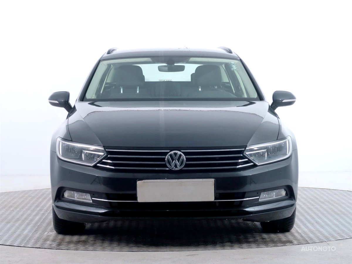 Volkswagen Passat, 2015 - pohled č. 2