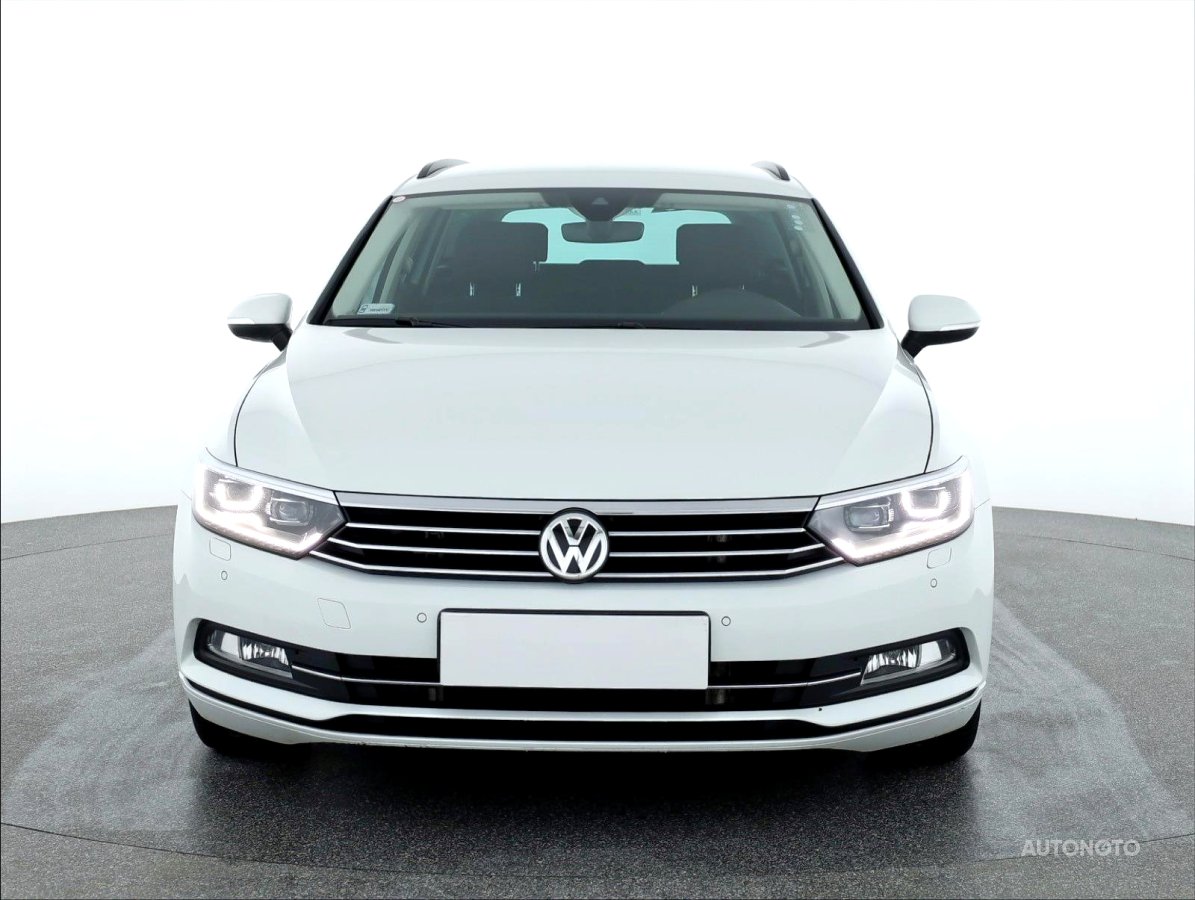 Volkswagen Passat, 2018 - pohled č. 2