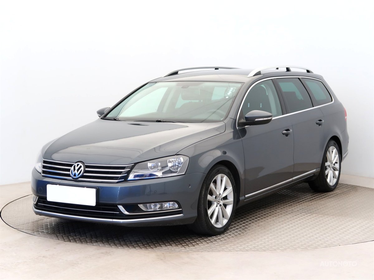 Volkswagen Passat, 2011 - pohled č. 3
