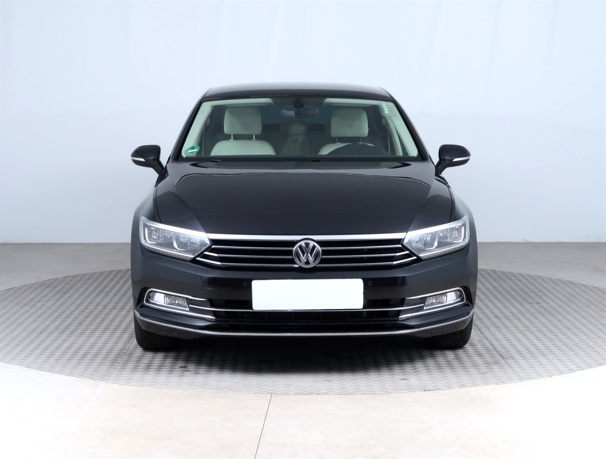 Volkswagen Passat, 2017 - pohled č. 2