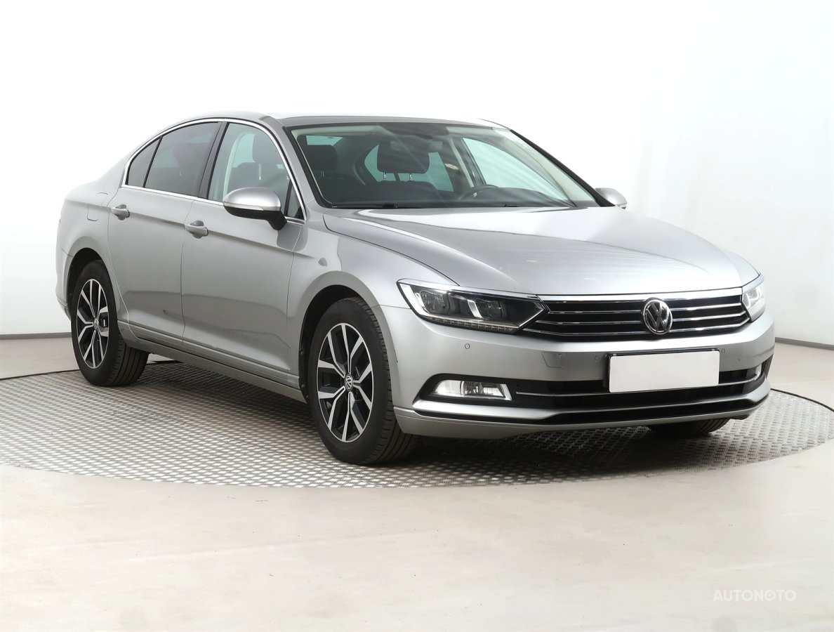 Volkswagen Passat, 2015 - celkový pohled