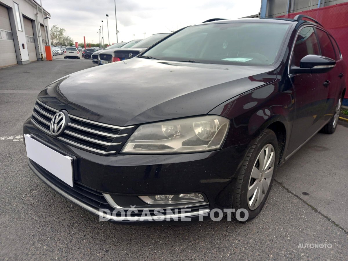 Volkswagen Passat, 2011 - pohled č. 3