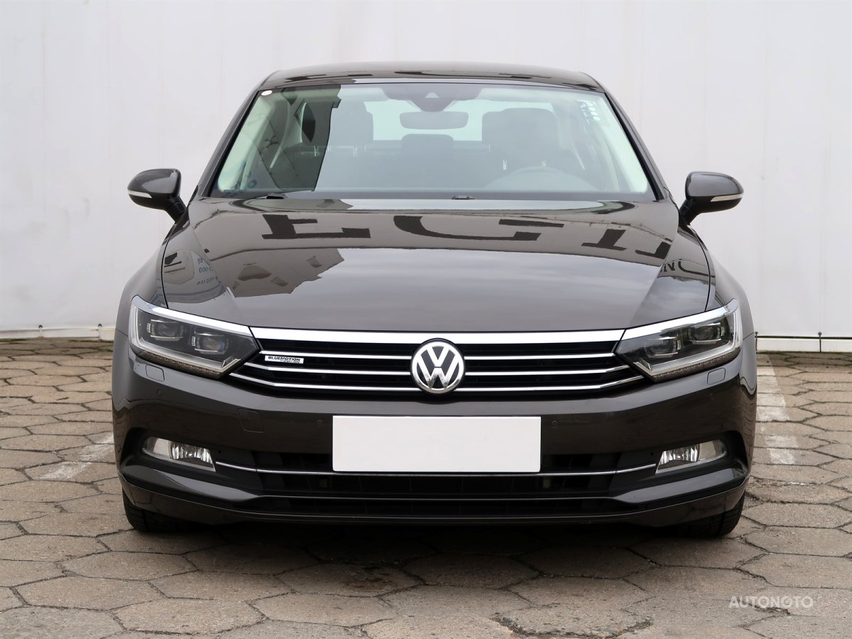 Volkswagen Passat, 2018 - pohled č. 2