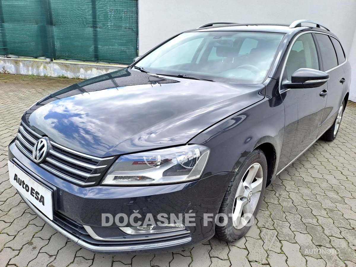 Volkswagen Passat, 2011 - pohled č. 3
