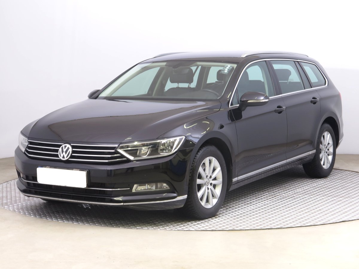 Volkswagen Passat, 2016 - pohled č. 3