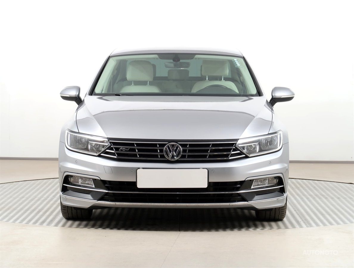 Volkswagen Passat, 2017 - pohled č. 2