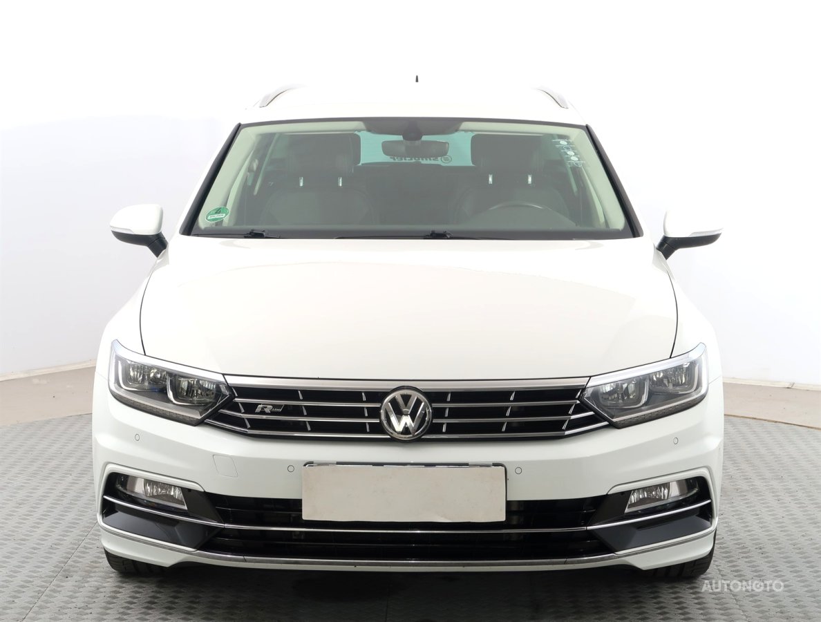 Volkswagen Passat, 2018 - pohled č. 2