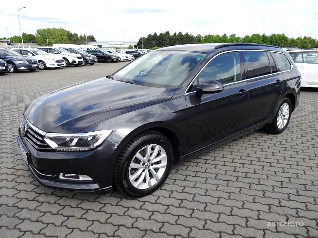 Volkswagen Passat, 2019 - pohled č. 2