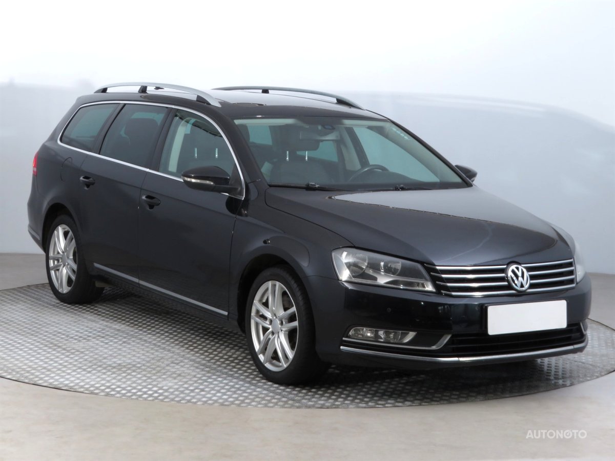Volkswagen Passat, 2011 - celkový pohled