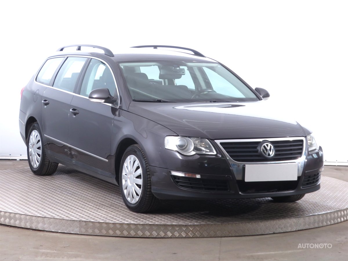 Volkswagen Passat, 2010 - celkový pohled