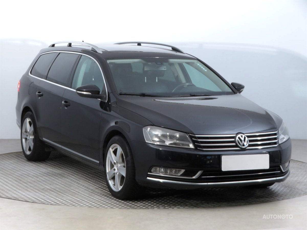 Volkswagen Passat, 2011 - celkový pohled