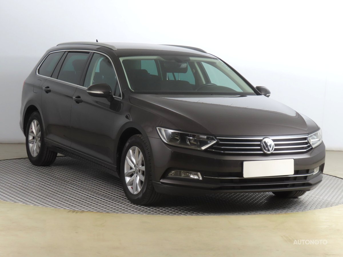 Volkswagen Passat, 2016 - pohled č. 1
