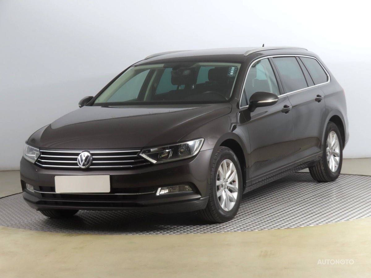 Volkswagen Passat, 2016 - pohled č. 3